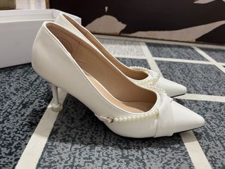 (Category: ) located in . Submitted by mmshopee (Listing ID 1291931636, Image 1). Description: .