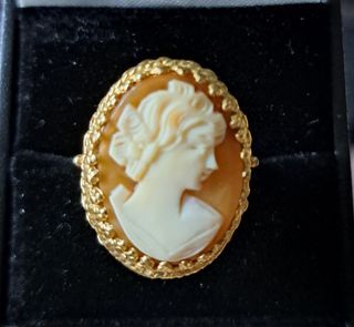 14kt Gold Antique Cameo Cocktail Ring