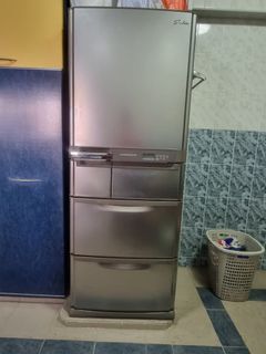 (Category: ) located in . Submitted by dayray_t (Listing ID 1296098858, Image 1). Description: .