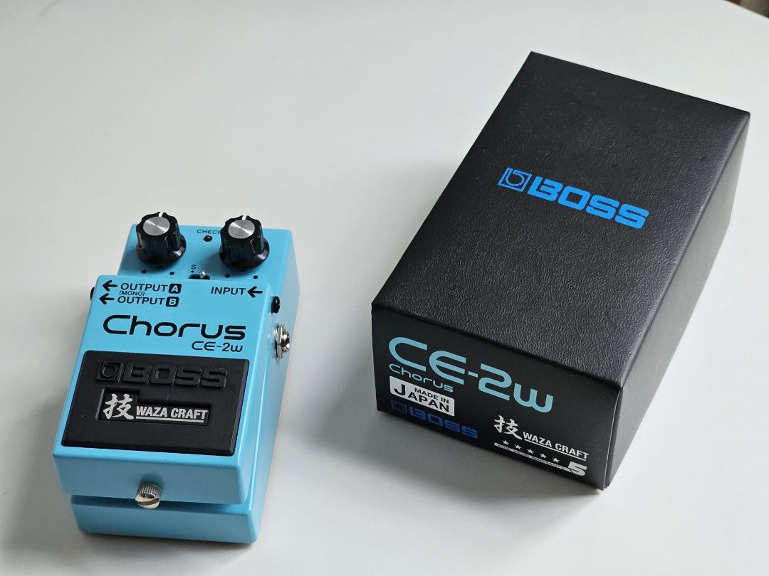 BOSS CE-2W Chorus Waza Craft Guitar Effects Pedal, Hobbies & Toys ...