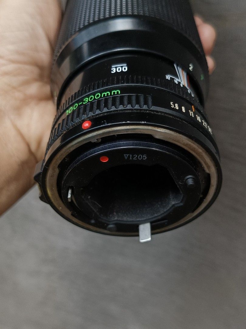 Canon Lens 100-300mm (Category: Lens & Kits) located in Quezon City. Submitted by kenz1000 (Listing ID 1296101582, Image 2). Description: For Sale -Canon Lens 100-300mm -Untested, selling as is, need cleaning, meron fungus -2000php -Litex Commonwealth meetup, rider pickup si buyer magbook, regular LBC shipping only, pass muna sa cop, cod.