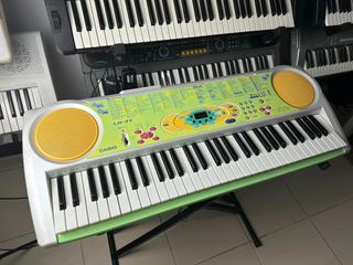 Casio LK-37 Piano Keyboard Organ 61 Keys