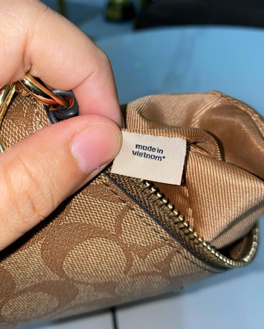 COACH MADE IN VIETNAM FULL KULIT ASLI, Fesyen Wanita, Tas & Dompet di