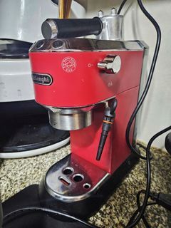 De'Longhi Dedica Pump Espresso Machine