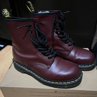 Dr Martens 1460 Original 8-Eye Boots Cherry Red Smooth (Red) For Men And Women