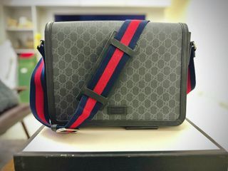 Gucci Supreme Messenger Bag