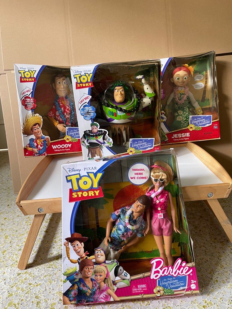 Toy story hawaiian vacation jessie doll top