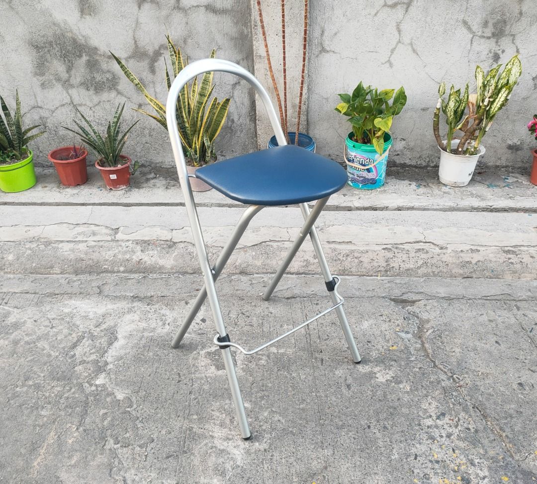 High Chair Foldable Heavy Duty (Category: Chairs) located in Mabalacat. Submitted by thenewcraf32843 (Listing ID 1296171954, Image 3). Description: High Chair Foldable Heavy Duty In good condition. Leather cushioned seat, aluminum frame. 120 kilos capacity. 1 pc only.. Dimensions: Width 14 x Depth 14 x Seat height 28 x Total height 36 inches Location: Mawaque Mabalacat, Pampanga We do shipping. Mop: Gcash or Landbank. Strictly no reservation and 