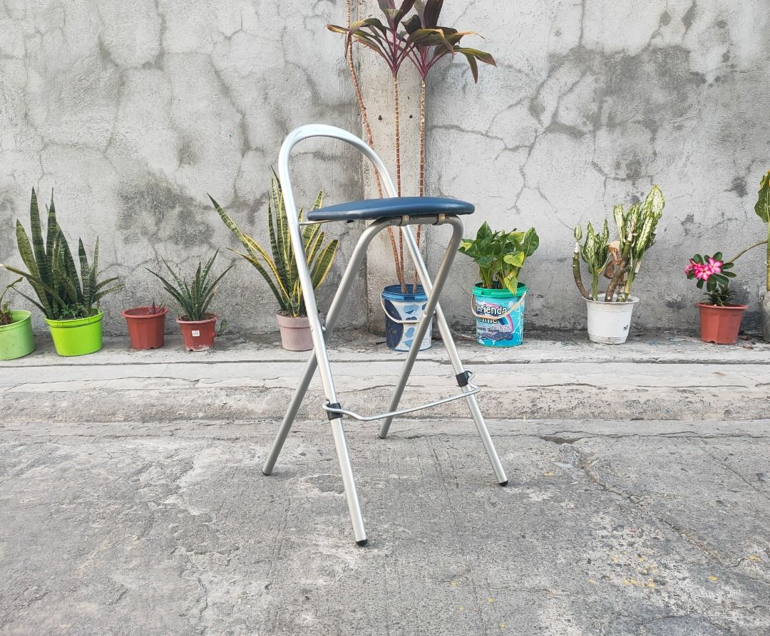 High Chair Foldable Heavy Duty (Category: Chairs) located in Mabalacat. Submitted by thenewcraf32843 (Listing ID 1296171954, Image 2). Description: High Chair Foldable Heavy Duty In good condition. Leather cushioned seat, aluminum frame. 120 kilos capacity. 1 pc only.. Dimensions: Width 14 x Depth 14 x Seat height 28 x Total height 36 inches Location: Mawaque Mabalacat, Pampanga We do shipping. Mop: Gcash or Landbank. Strictly no reservation and 