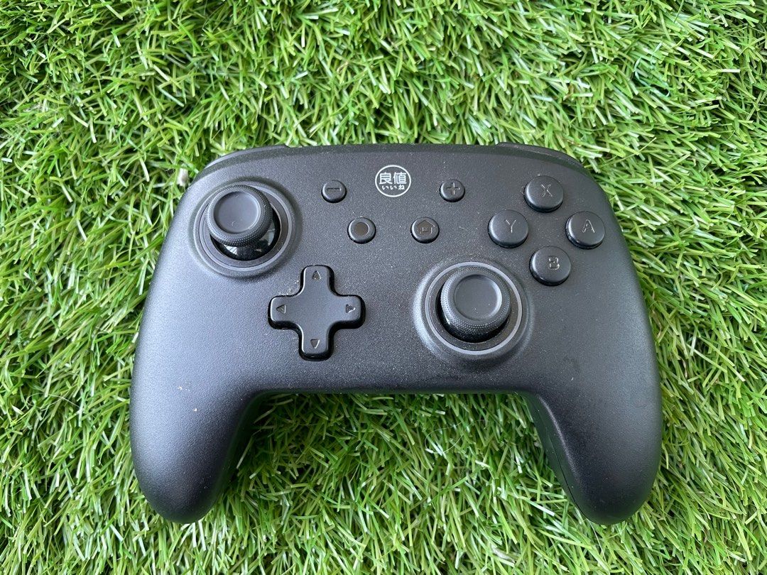 Iine Switch Wireless Controller (Category: Controllers) located in Nilai. Submitted by abx5312 (Listing ID 1296069500, Image 2). Description: Switch controller brand iine untuk dijual Heavily used, tapi condition masih elok. Tiada masalah drifting, tapi jarang2 akan ada connection issue sikit. Jual sebab jarang guna. COD area nilai. Can request postage.
