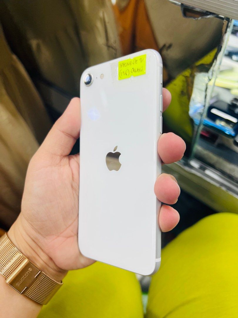 Iphone SE 2020 128gb Smartlocked 92% batt (Category: iPhone SE Series) located in San Juan City. Submitted by javedsgadgetshop (Listing ID 1296062818, Image 2). Description: OPEN FOR INSTALLMENT VIA CREDIT CARD/GGIVES & SWAP/TRADE-IN! WE BUY AND SELL ( ANYKINDS OF UNIT BINIBILI PO NAMIN)! PTPA : Padelete po f bawal Read ❗️Onhand ‼️ Iphone SE 2020 •128gb •NTV Variant •92% batt health •Smartlocked •95% Smoothness •No hidden issue | No Repaired •100