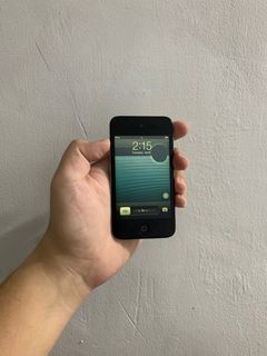 iPod touch 4th gen 8gb (3)