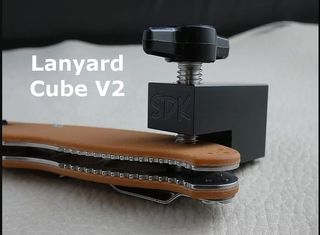 Lanyard Cube - Spyderco PM2, Para3, Manix 2 Lanyard Tube Removal Tool (V2)