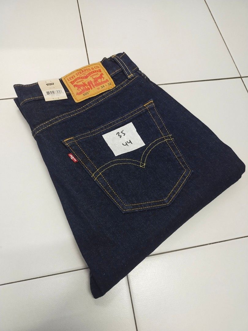 Levis 505 W34 L32, Men's Fashion, Bottoms, Jeans on Carousell