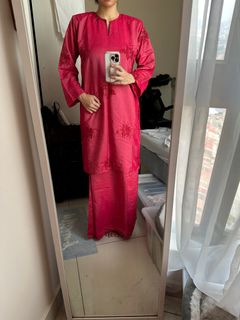 (Category: ) located in . Submitted by nadiamm (Listing ID 1296106285, Image 1). Description: .