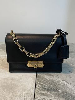 （分類：）位於 。 由 ella_cheu_ng 提交（商品編號 1296172093，圖片 1）。簡介： 。