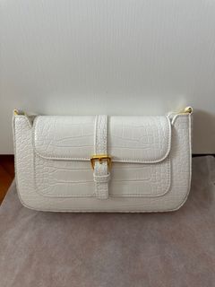 （分類：）位於 。 由 jayleyb 提交（商品編號 1296064420，圖片 1）。簡介： 。