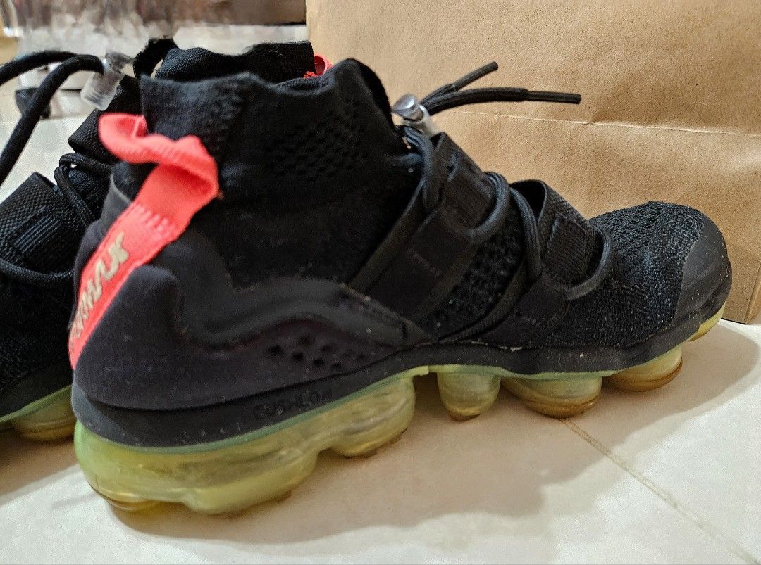 Air vapormax utility black volt bright crimson hot sale