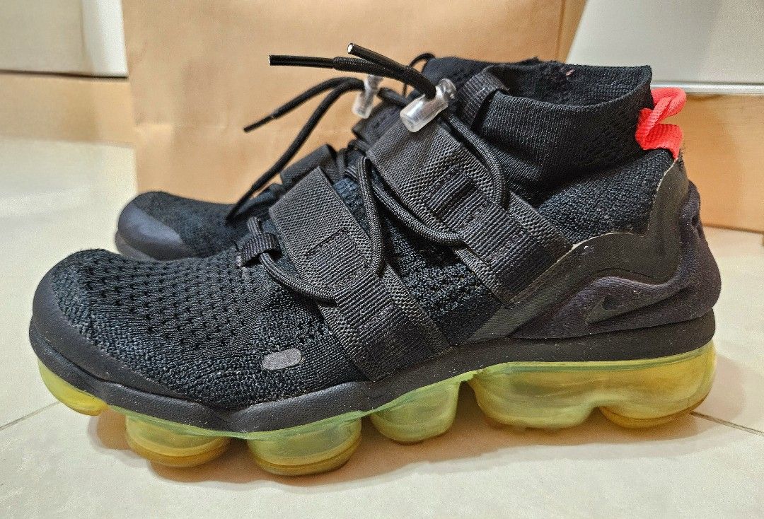 Air vapormax utility black volt bright crimson online
