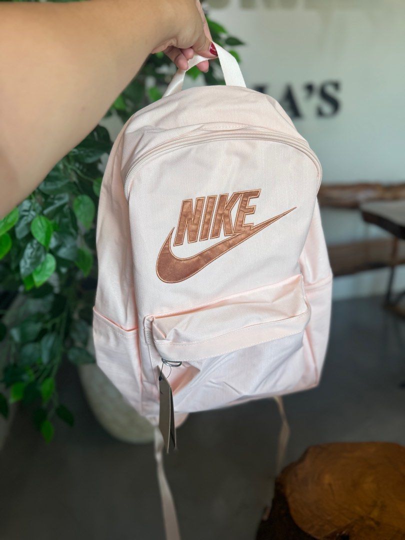 Light pink nike backpack cheap