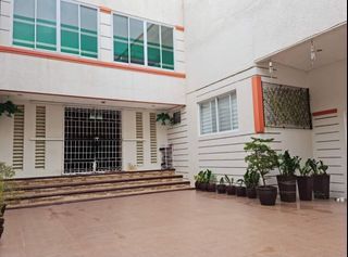 Non-Operational Rehab Center For Sale in Amadeo Cavite.Good For AirBnB Business