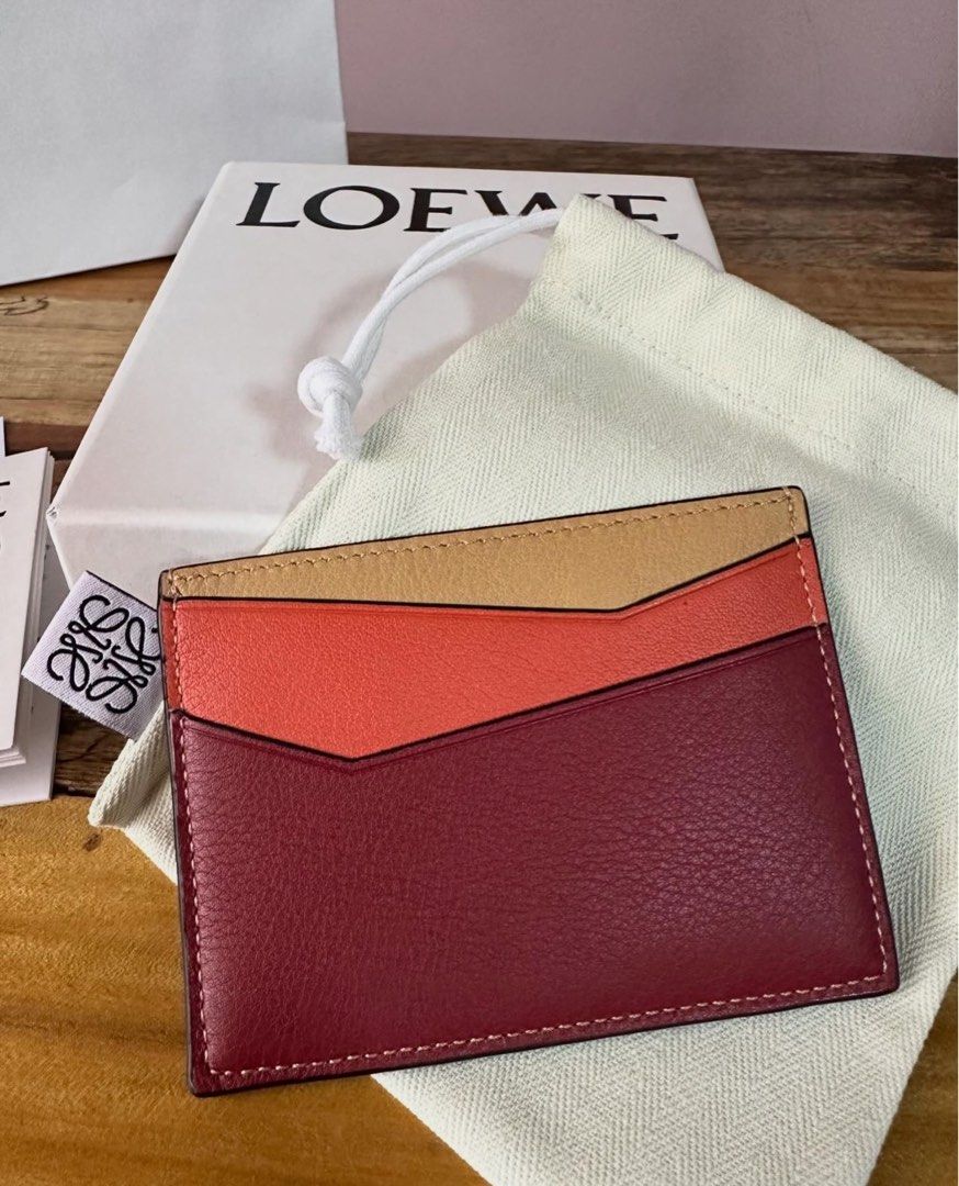 (On hand) Loewe Card Holder (Category: Luxury Bags & Wallets) located in Manila. Submitted by issavee (Listing ID 1296088167, Image 3). Description: Brand new and authentic On hand and ready to ship Complete inclusion + local sf *Lalamove ready.