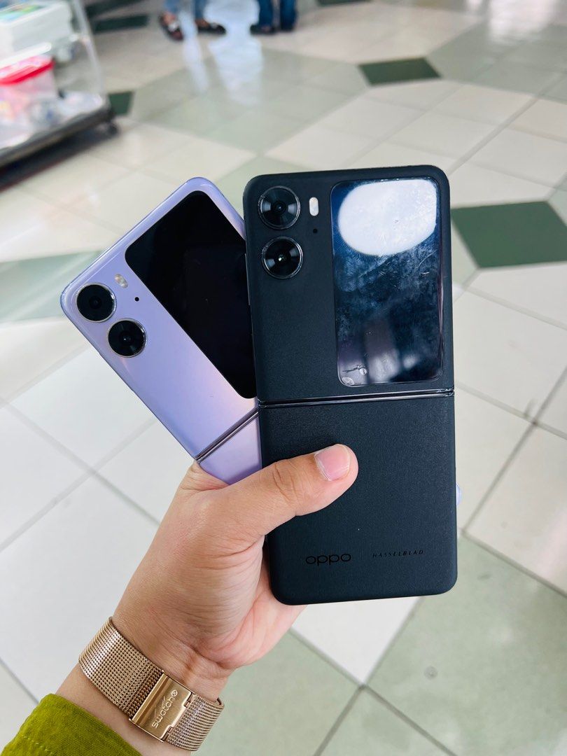 Oppo Find N2 Flip 256gb FU (Category: OPPO) located in San Juan City. Submitted by javedsgadgetshop (Listing ID 1296061016, Image 1). Description: OPEN FOR INSTALLMENT VIA CREDIT CARD/GGIVES & SWAP/TRADE-IN! WE BUY AND SELL ( ANYKINDS OF UNIT BINIBILI PO NAMIN)! PTPA : Padelete po f bawal Read ❗️Onhand ‼️ Oppo Find N2 Flip •256gb •NTC Variant •Good batt health •Factory Unlock •95% Smoothness •No hidden issue | No Repaired •100% Authentic | Not Re