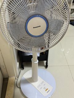 （分類：）位於 。 由 tama0246 提交（商品編號 1296194638，圖片 1）。簡介： 。