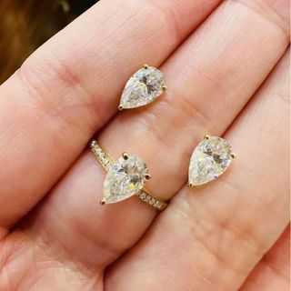 Pear cut moissanite diamond Ring & Earrings
