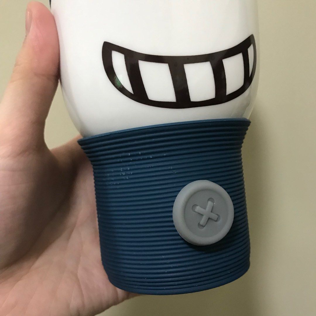 Smiley Glass w Cover (Category: Other Kitchenware & Tableware) located in Caloocan City. Submitted by wearweare (Listing ID 1296066723, Image 2). Description: .