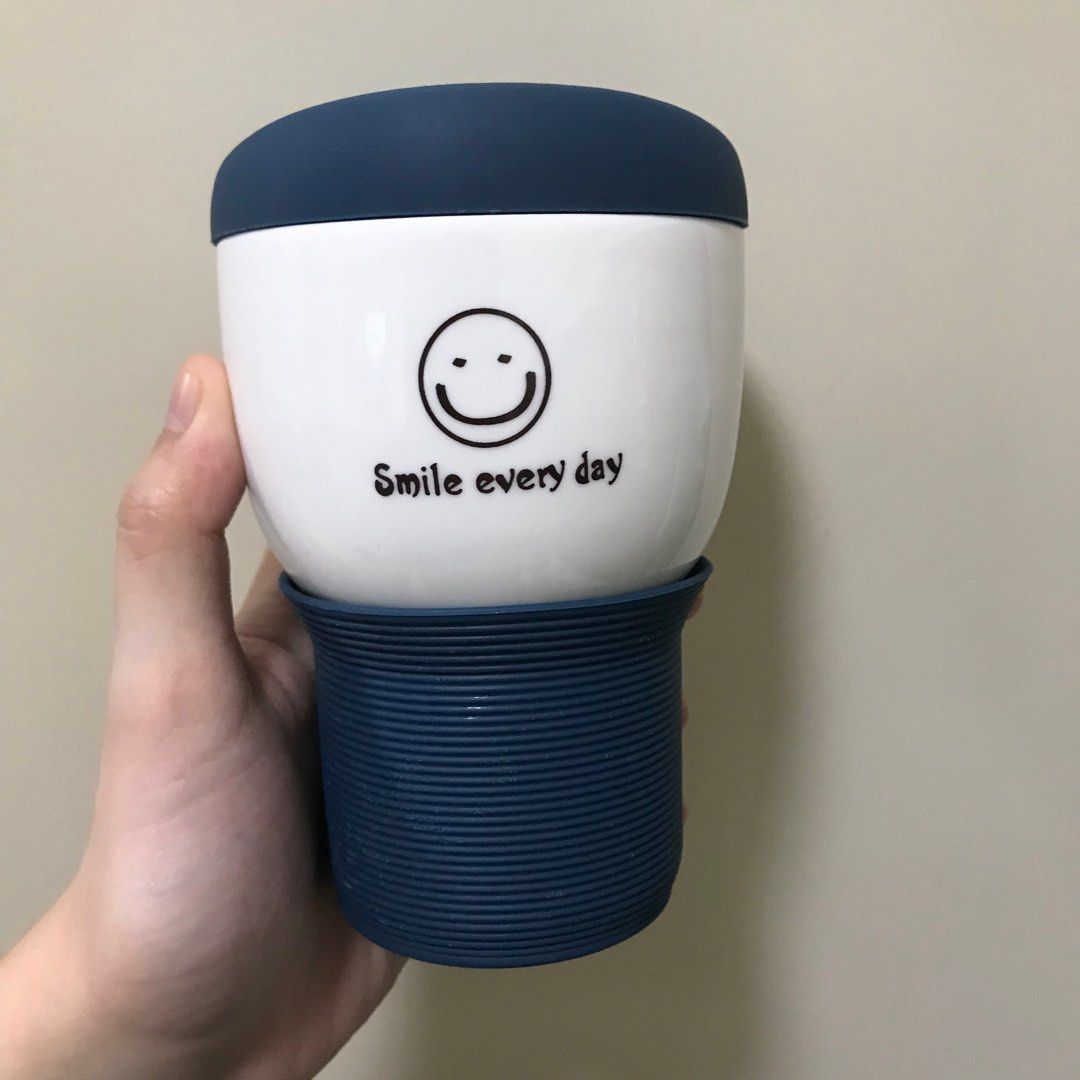 Smiley Glass w Cover (Category: Other Kitchenware & Tableware) located in Caloocan City. Submitted by wearweare (Listing ID 1296066723, Image 3). Description: .