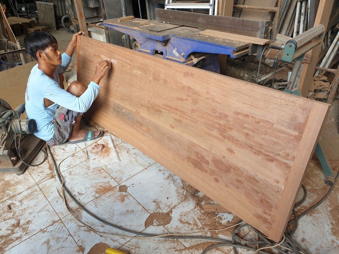 SOLID DOORS we customize any size of doors using RECLAIMED HARDWOOD (Category: Locks, Doors & Gates) located in Quezon City. Submitted by woodstock.ph (Listing ID 1296201967, Image 3). Description: We customize any size of solid door , we don't used softwood we only used original Reclaimed hardwood narra , yakal, ipil, & Apitong this we never twist , wrap, or expand even on rainy days guarantee will last a long time, for inquiry call or text O9O5