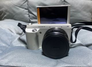 SONY NEX-F3 mirrorless camera | flip tilt screen 16 megapixels  16mp vlogging ready to use [READ DESCRIPTION]