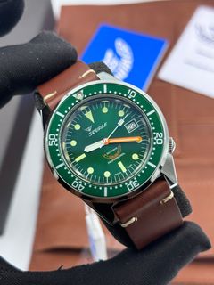 (Category: ) located in . Submitted by en2watches (Listing ID 1294750199, Image 1). Description: .