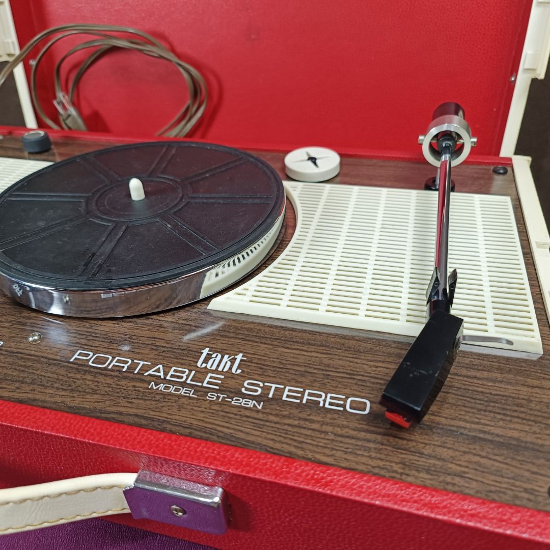 TAKT ST-28N Portable Record Player (Category: Portable Music Players) located in Cebu City. Submitted by timeless_treasure79 (Listing ID 1296164859, Image 3). Description: TAKT ST-28N Portable Record Player Price: 8995php For actual video click this link https://youtu.be/CrOXc9iGVKM Item Code: BKW SPECIFICATION: Power Source: 100 Volts 60Hz Type: Manual Turntable Drive Method: Idler Driven Turntable Speed: 33 & 45rpm with Variable Speed Control P