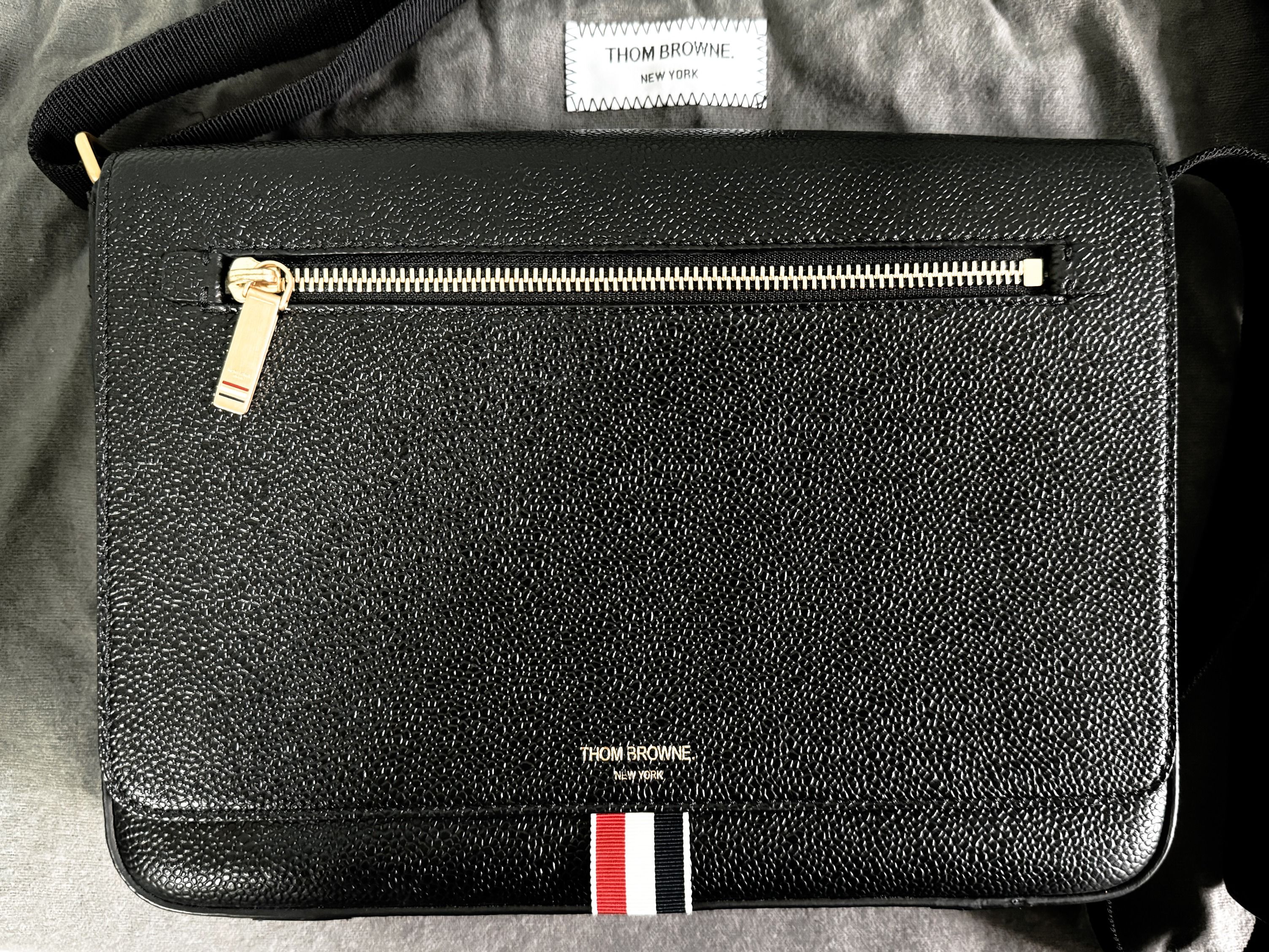 Thom browne reporter bag store