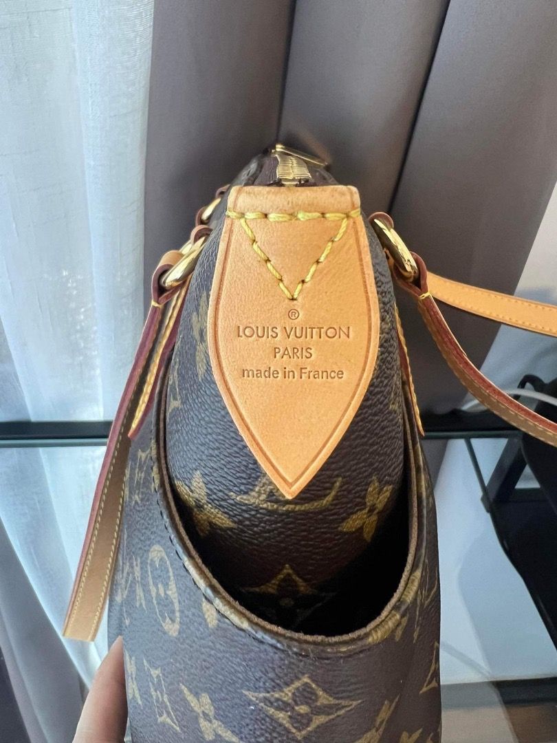 Totally PM Monogram Louis Vuitton (Category: Luxury Bags & Wallets) located in Quezon City. Submitted by hellopatchi (Listing ID 1296068941, Image 3). Description: Totally PM Monogram Excellent condition comes with dustbag and receipt .