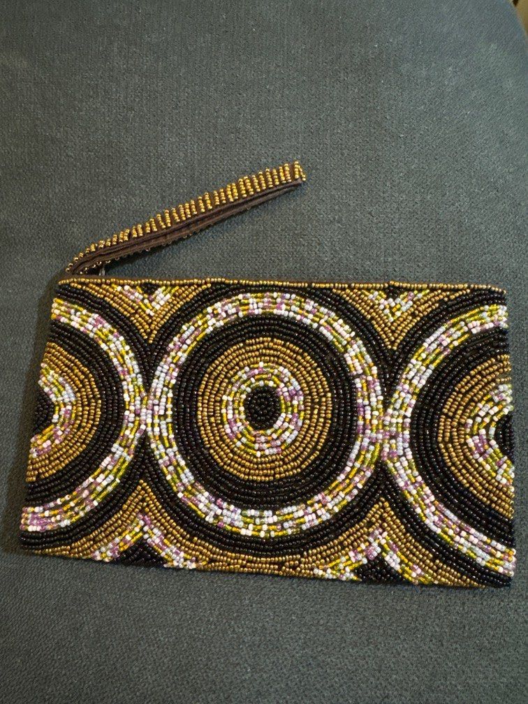 Uk Vintage pouch Carousell