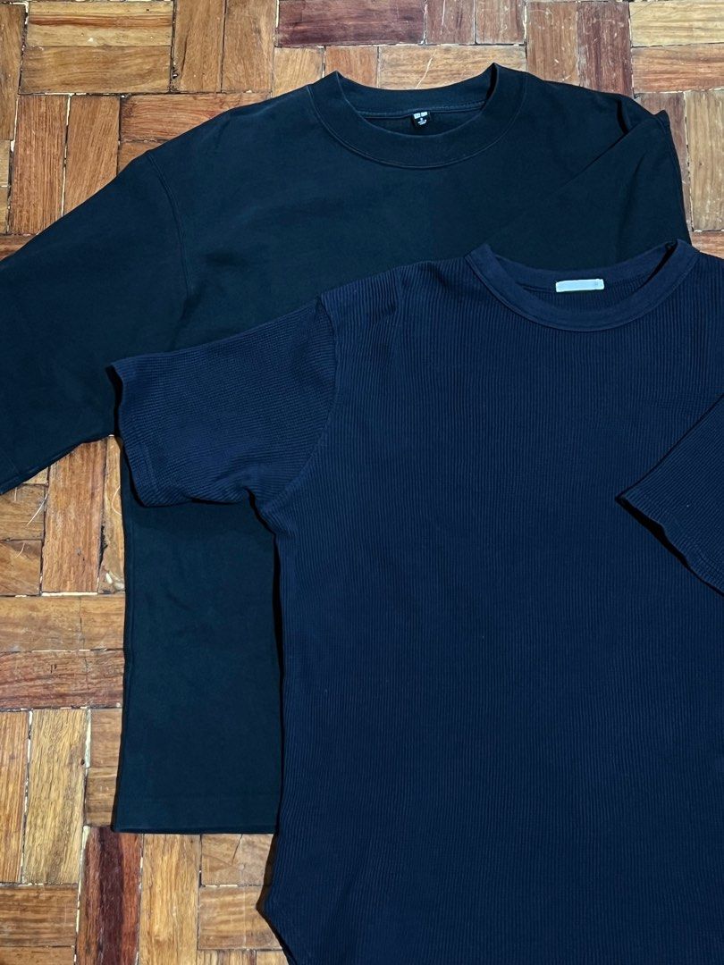 UNIQLO & GU bundle shirt for men (Category: Tshirts & Polo Shirts ) located in Quezon City. Submitted by derlily (Listing ID 1296173636, Image 1). Description: RFS: Masikip na Mens shirt Can only sell if both kukuhain. PM me 🫶🏼 .
