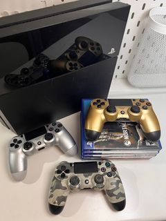 Used Ps4 with controllers