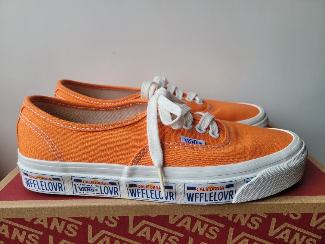 vans （分類：波鞋）位於 Hong Kong。 由 123polly 提交（商品編號 1296117136，圖片 4）。簡介： 買完著過一兩次就收起左，見圖就知有幾新。 US8/UK5.5/EUR38.5 【有誠意可小議】。