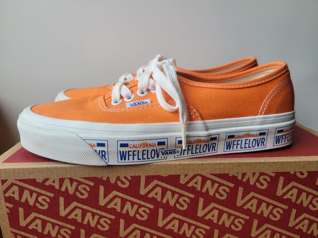 vans （分類：波鞋）位於 Hong Kong。 由 123polly 提交（商品編號 1296117136，圖片 3）。簡介： 買完著過一兩次就收起左，見圖就知有幾新。 US8/UK5.5/EUR38.5 【有誠意可小議】。