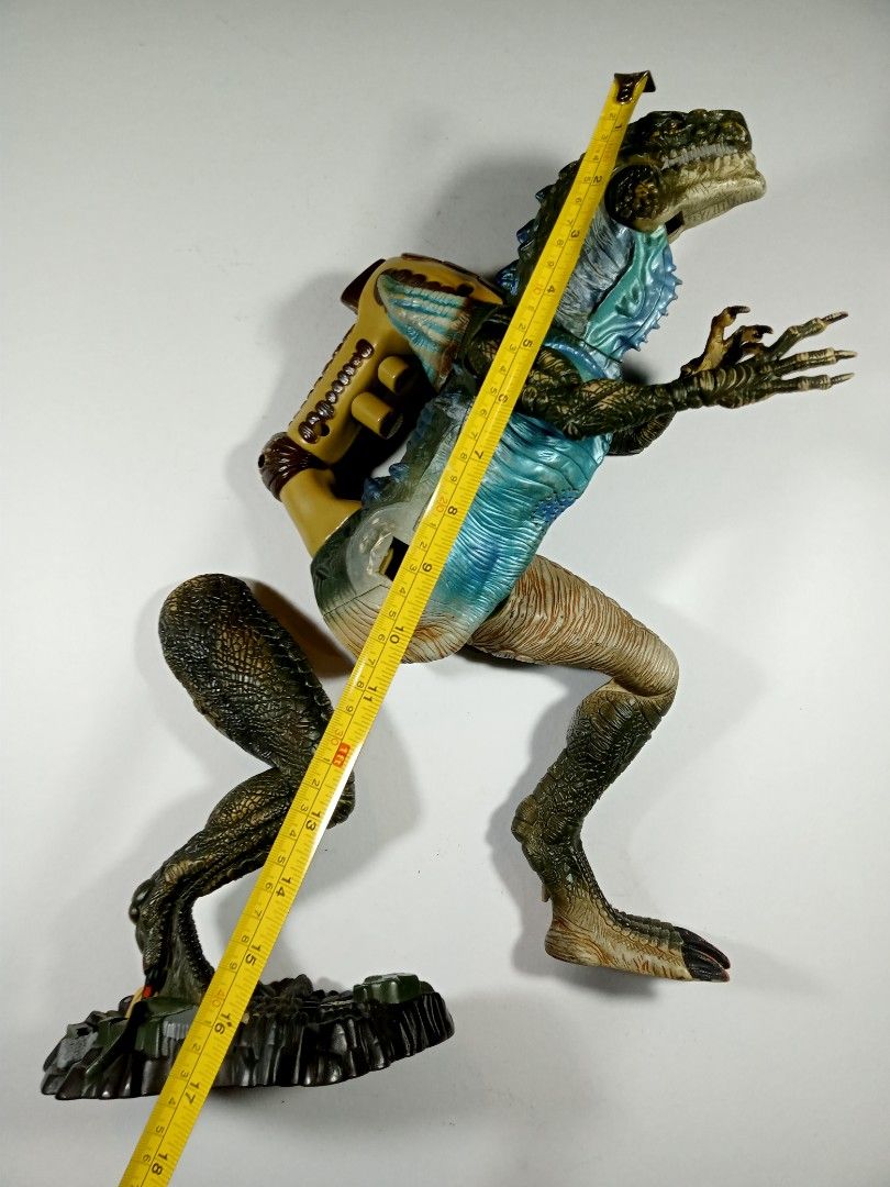 Vintage 16 inches Godzilla figure (Category: Figurines & Statues) located in Pasig City. Submitted by game.breaker666 (Listing ID 1296162877, Image 2). Description: Vintage 1998 Godzilla movie figure ✅ size: 16 inches from head to feet ✅ brand: Toybiz/ Toho ✅ Rare/ highly collectible ✅ As is condition only (please see photos) electronics not working/ detached right leg/ missing tail Price: 500 (firm/ last price) ❗Auto PASS to any last price inqui