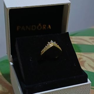 Wishbone gold tiara ring in gold Pandora