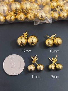 18k Ball Stud Earrings