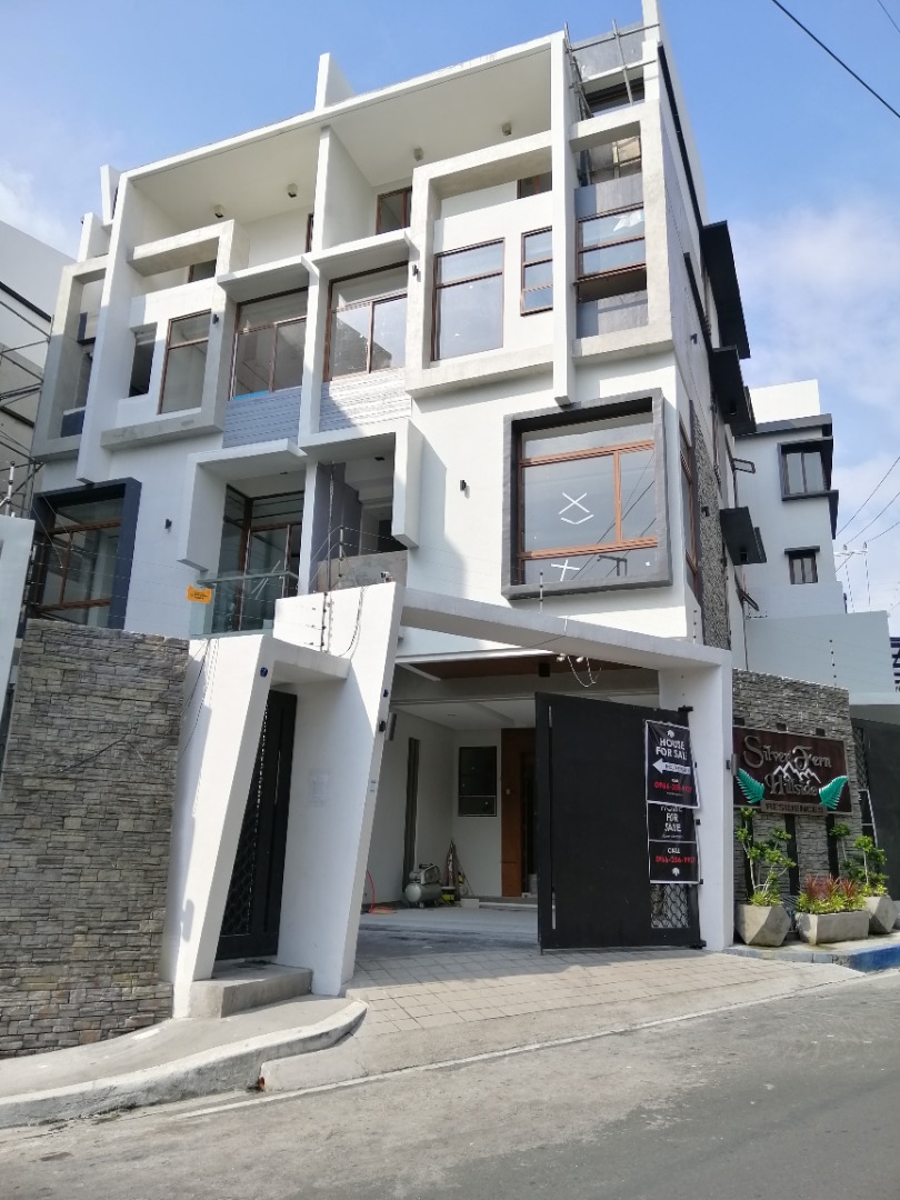 McKinley Hill Village 5 Bedroom Modern Brand New House For Sale near ...