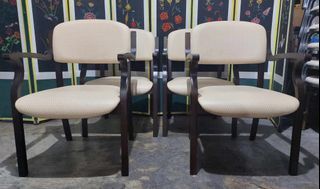 4 DINING CHAIRS / ACCENT