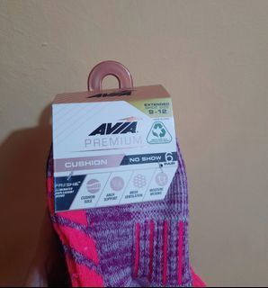 6 pair socks, Avia brand