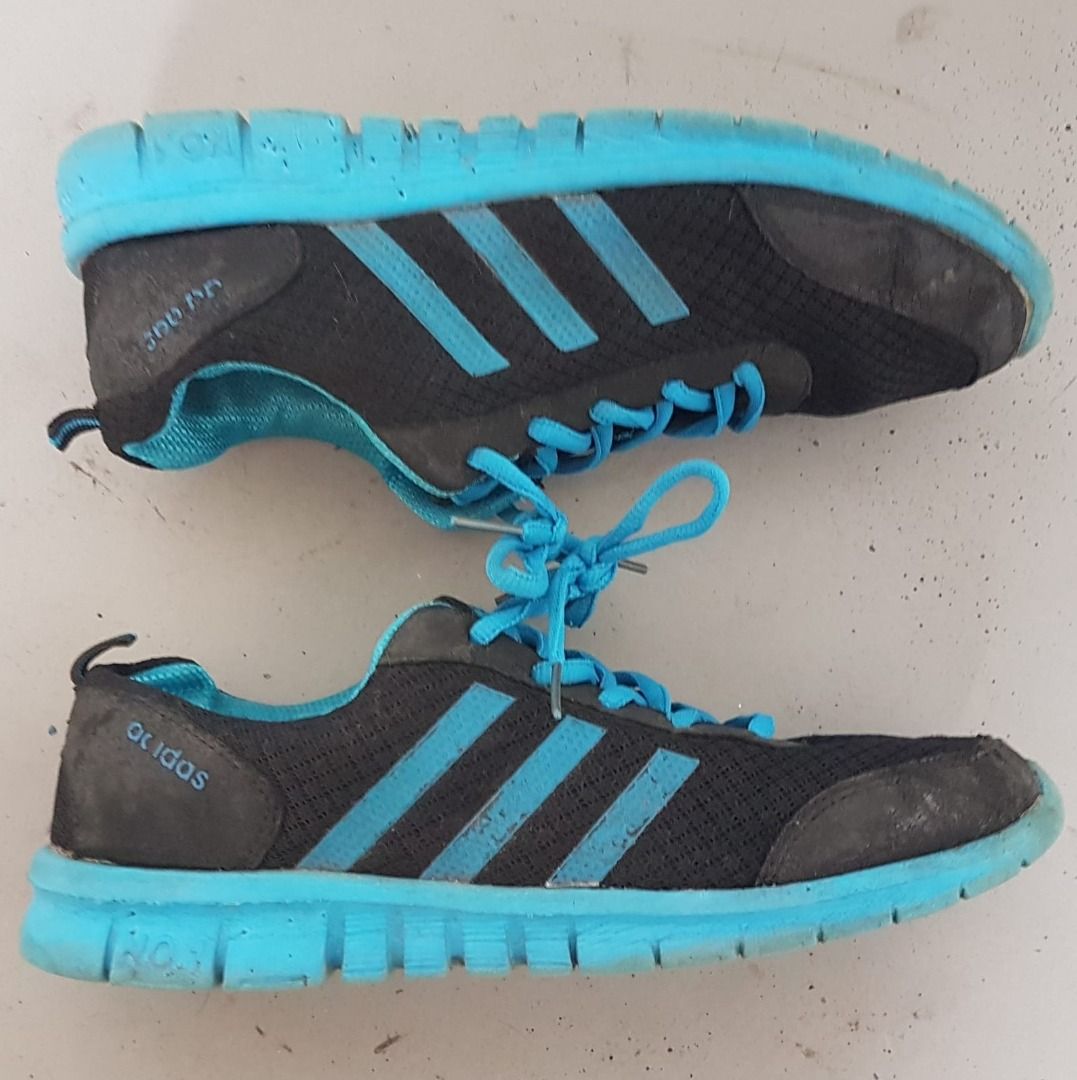 ADIDAS Running Shoes MOD Look Black and Blue Model US 8.5 UK 8 EUR 42 Adidas Designer Sneakers Original Gym Workout Yuppie Lifestyle Cult