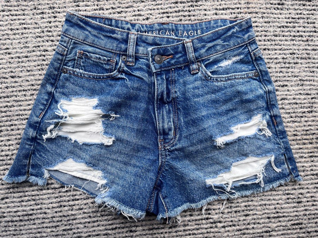 Mom shorts american eagle shop